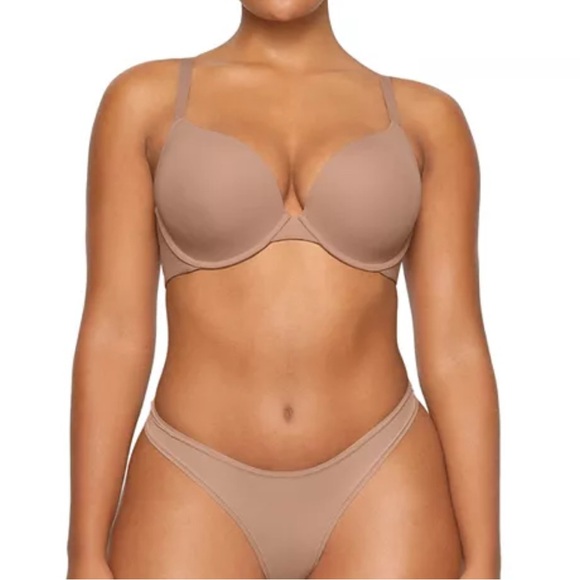 SKIMS Fits Everybody Push Up Demi Bra
34C NWT 
Sienna - Picture 1 of 1